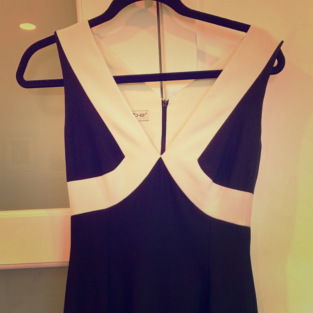 Bebe cocktail dress - Picture 2 of 6